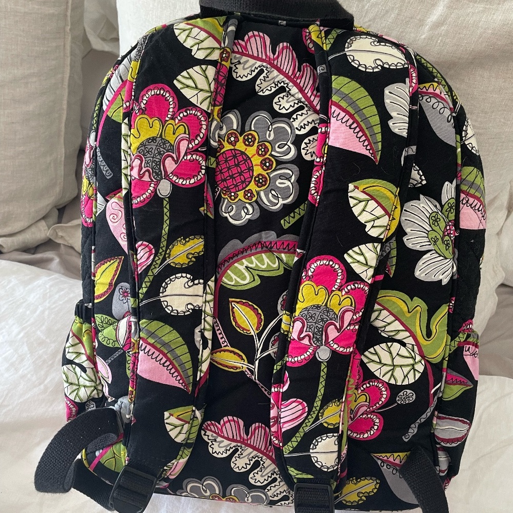 Vera Bradley backpack - Picture 2 of 4